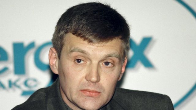 Alexander Litvinenko, then an officer of Russia"s state security service FSB, attends a news conference in Moscow in this November 17, 1998