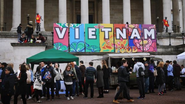 Hội người Việt tại Đại học University College London (UCL) tổ chức lễ hội văn hóa hôm 17/3 ở khuôn viên trường.