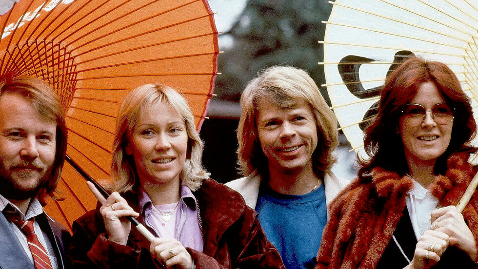 Ban nhạc Thụy Điển ABBA, từ trái sang phải : Benny Andersson, Agnetha Foltskog, Bjorn Ulvaeus và Anni-Frid Lyngstad, tại Tokyo, Nhật Bản, ngày 14/03/1980.