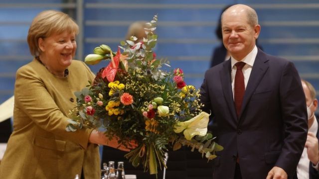 Olaf Scholz sinh ngày 14 tháng 6 năm 1958