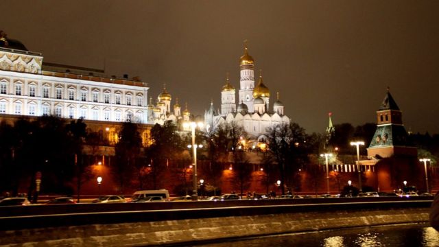 Điện Kremlin về đêm