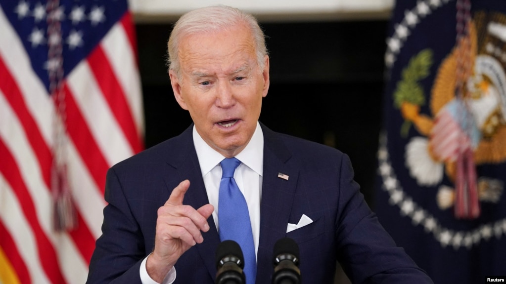 Tổng thống Mỹ Joe Biden phát biểu về nỗ lực chống dịch virus corona của Mỹ tại Nhà Trắng ở Washington, ngày 21 tháng 12, 2021.